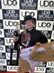 �_���X�}�[�P�b�g �E�B��