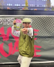 �_���X�}�[�P�b�g �E�B��