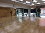 �_���X�}�[�P�b�g �E�B��